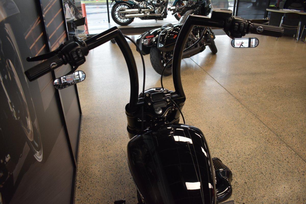 2019 HARLEY-DAVIDSON FXBRS BREAKOUT (114) CRUISER