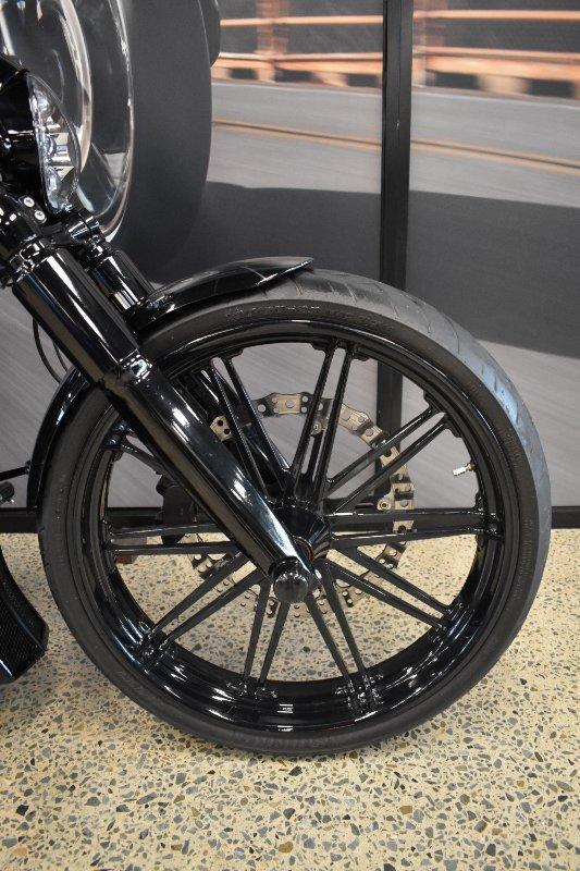 2019 HARLEY-DAVIDSON FXBRS BREAKOUT (114) CRUISER