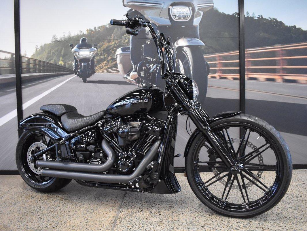 2019 HARLEY-DAVIDSON FXBRS BREAKOUT (114) CRUISER