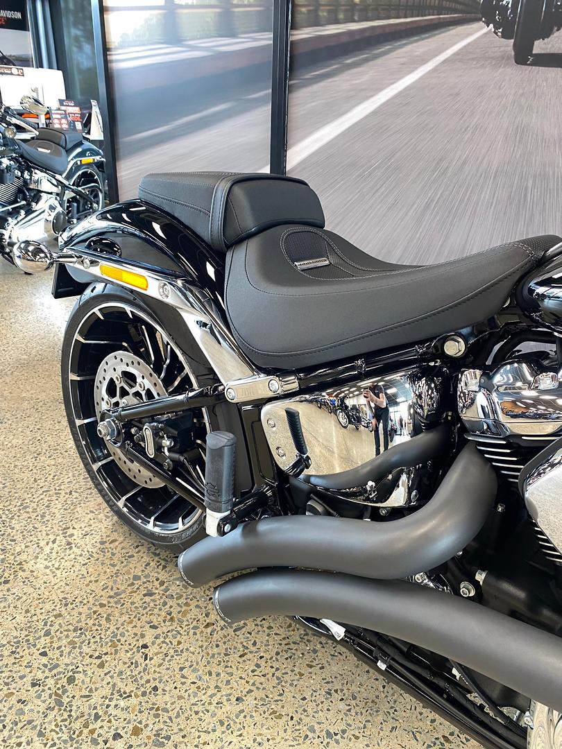 2026 HARLEY-DAVIDSON FXBR BREAKOUT (117) CRUISER