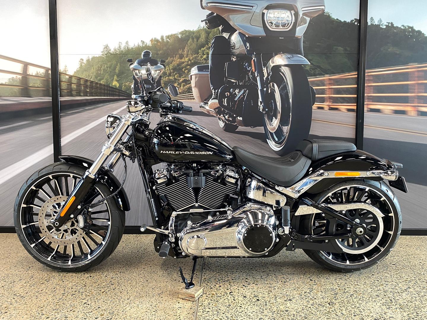 2026 HARLEY-DAVIDSON FXBR BREAKOUT (117) CRUISER