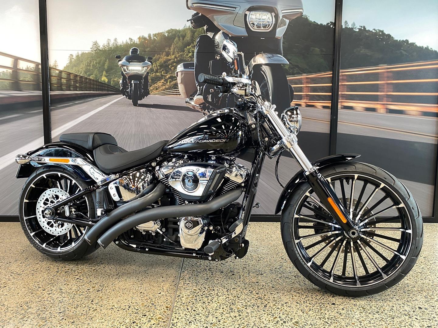 2026 HARLEY-DAVIDSON FXBR BREAKOUT (117) CRUISER