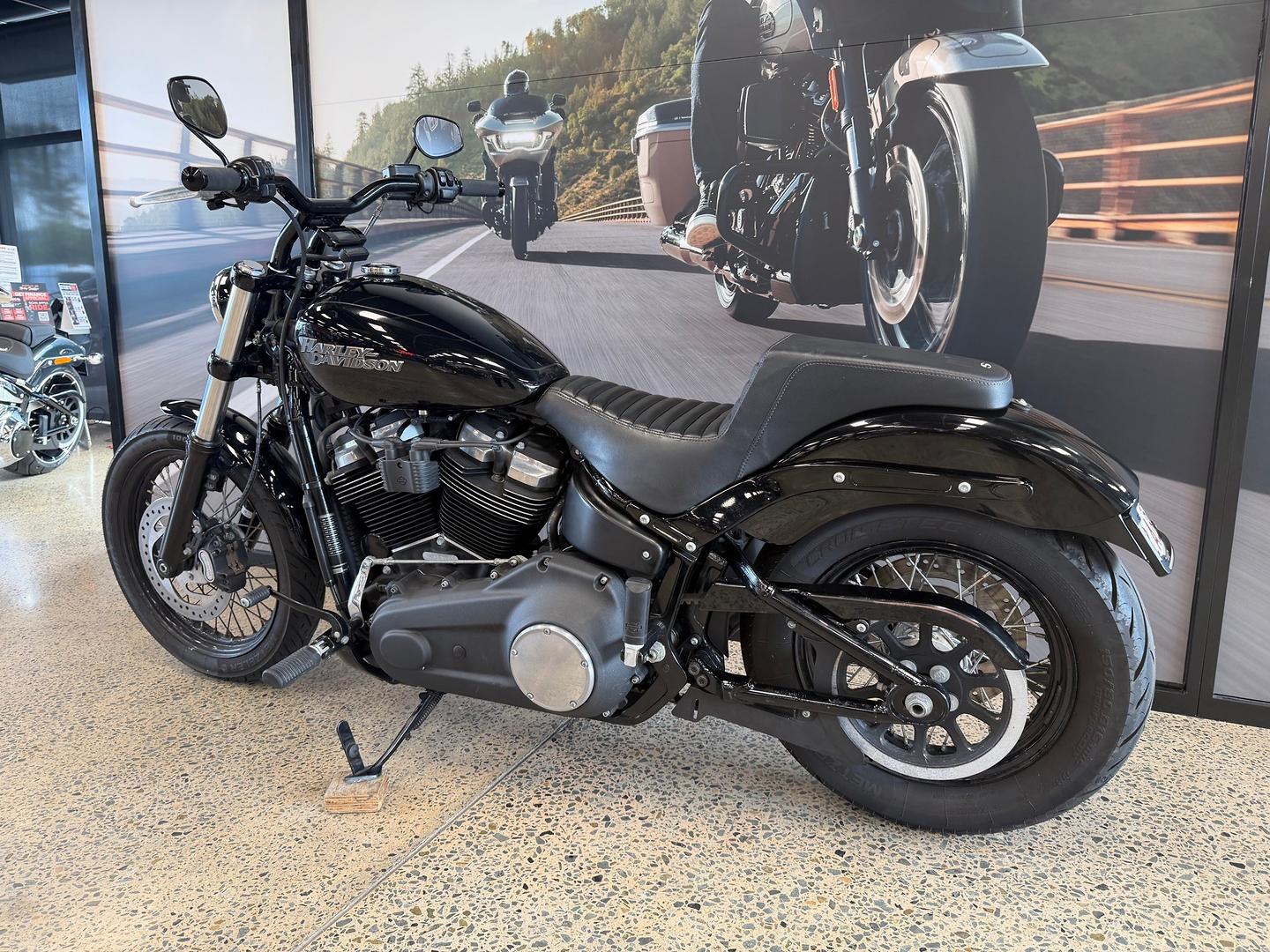 2020 HARLEY-DAVIDSON FXBB STREET BOB (107) CRUISER