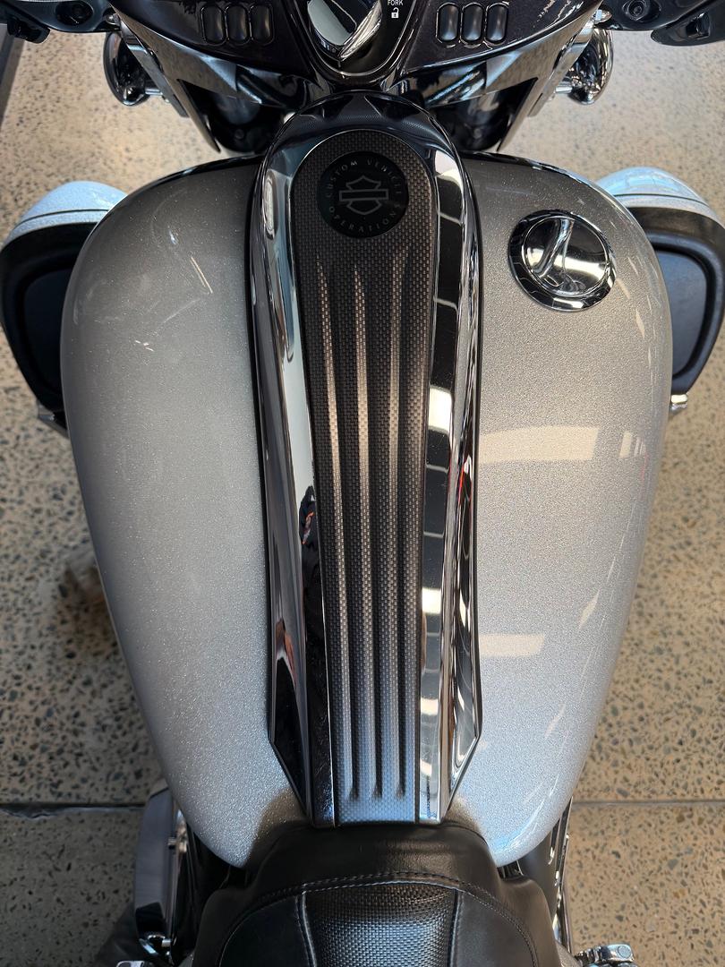 2015 HARLEY-DAVIDSON CVO STREET GLIDE CRUISER