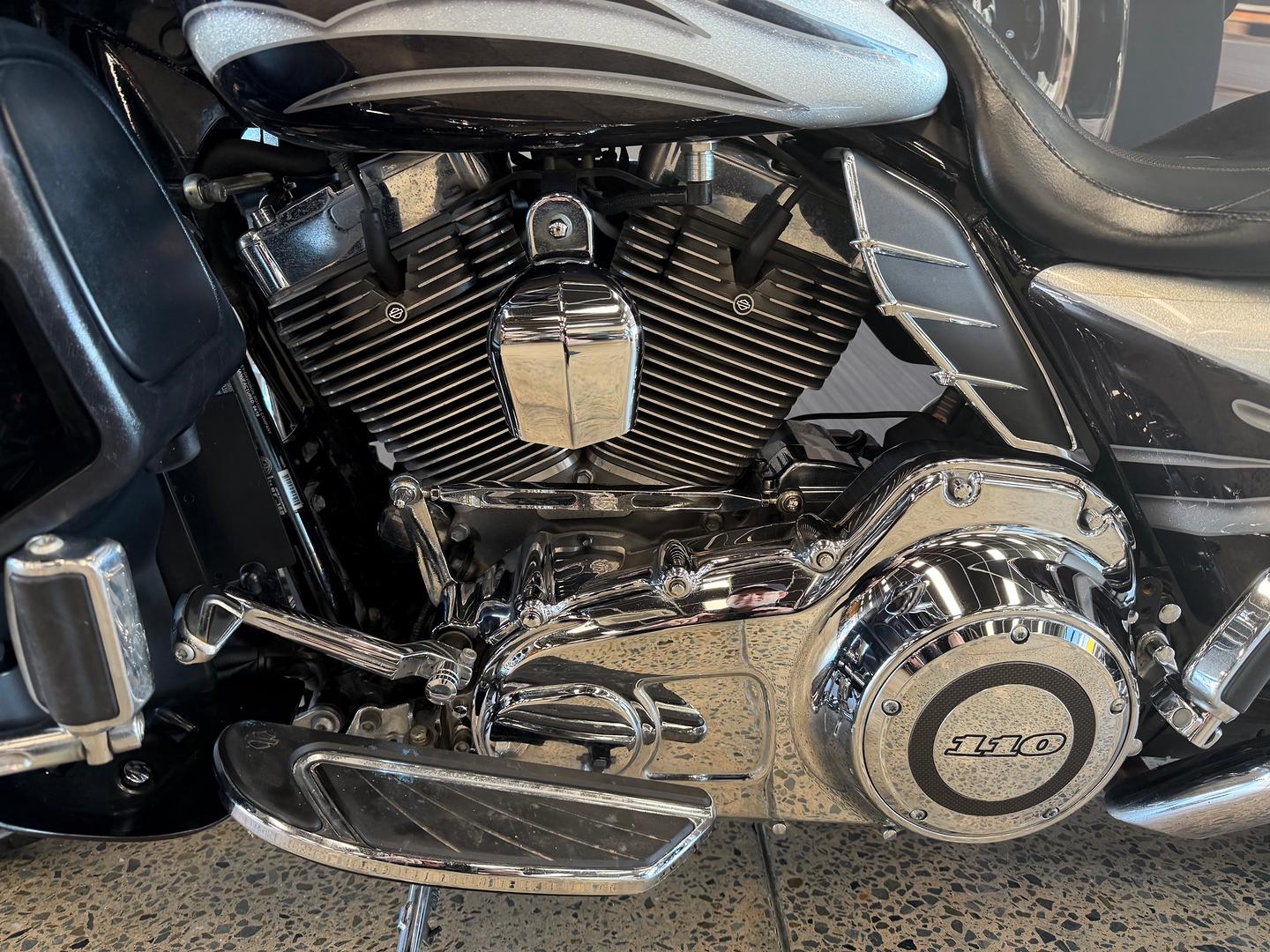2015 HARLEY-DAVIDSON CVO STREET GLIDE CRUISER