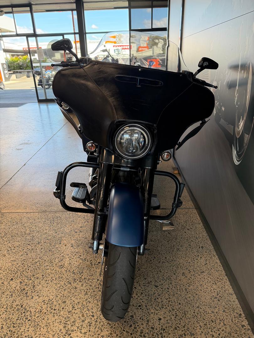 2018 HARLEY-DAVIDSON FLHX_ANV STREET GLIDE ANNV CRUISER