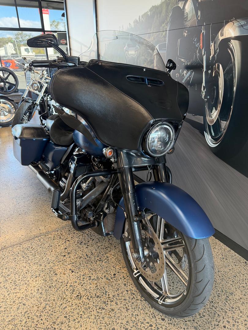 2018 HARLEY-DAVIDSON FLHX_ANV STREET GLIDE ANNV CRUISER