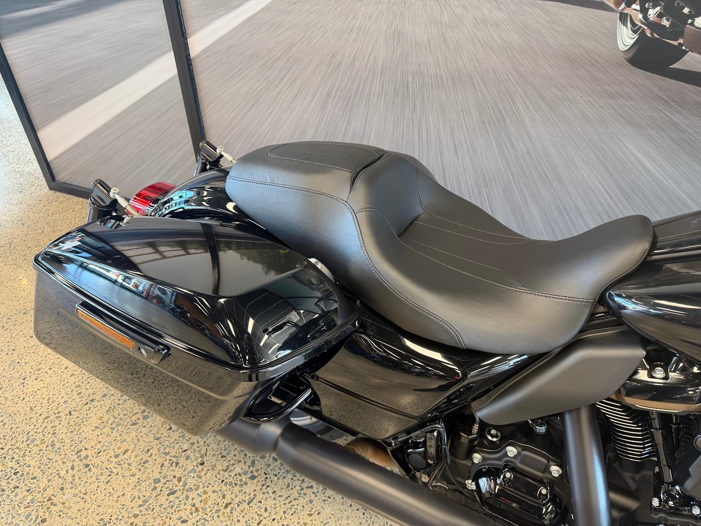 2022 HARLEY-DAVIDSON FLTRXST ROAD GLIDE SPL ST 117 CRUISER