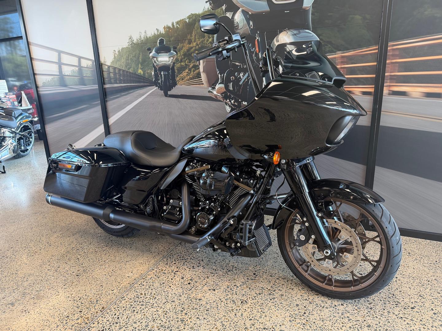 2022 HARLEY-DAVIDSON FLTRXST ROAD GLIDE SPL ST 117 CRUISER