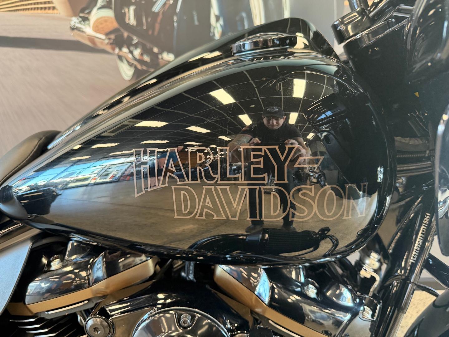 2022 HARLEY-DAVIDSON FLTRXST ROAD GLIDE SPL ST 117 CRUISER