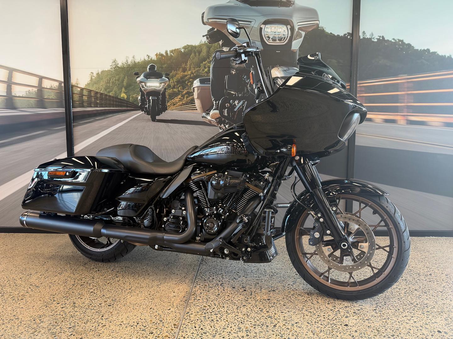 2022 HARLEY-DAVIDSON FLTRXST ROAD GLIDE SPL ST 117 CRUISER