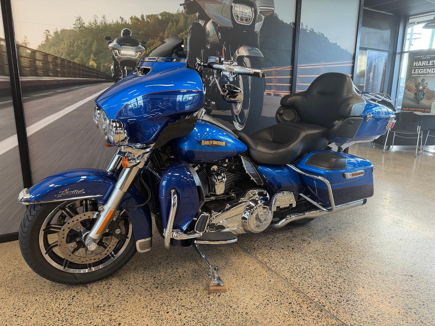 2017 HARLEY-DAVIDSON FLHTK ULTRA LIMITED CRUISER