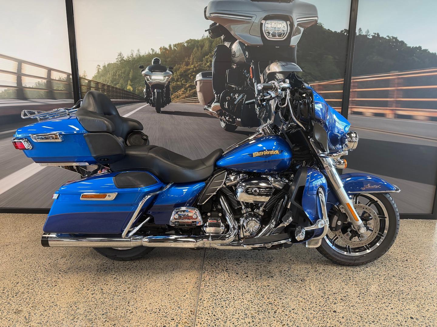 2017 HARLEY-DAVIDSON FLHTK ULTRA LIMITED CRUISER