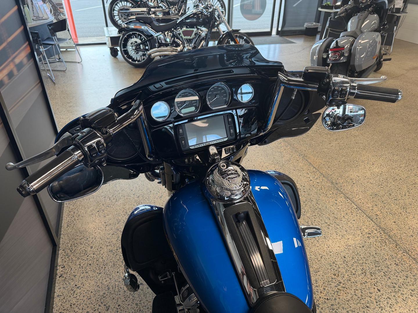 2017 HARLEY-DAVIDSON FLHTK ULTRA LIMITED CRUISER