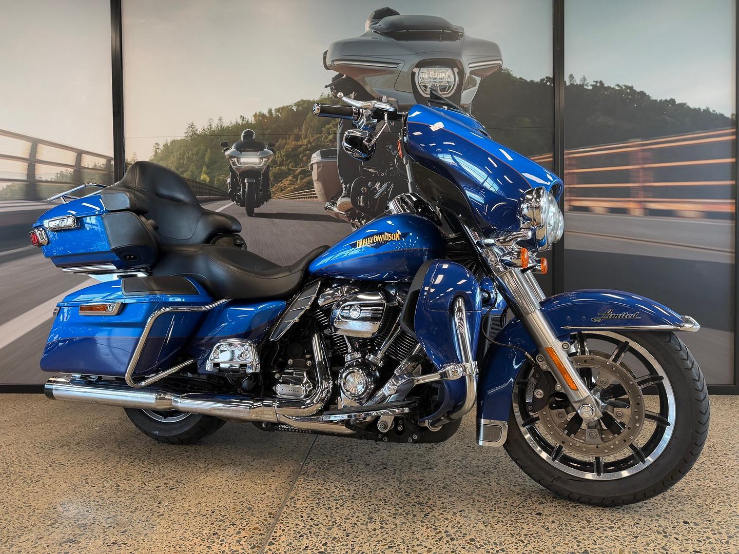 2017 HARLEY-DAVIDSON FLHTK ULTRA LIMITED CRUISER