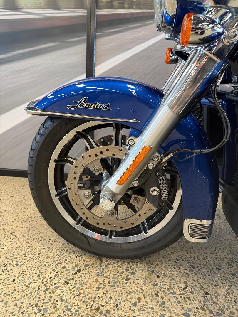 2017 HARLEY-DAVIDSON FLHTK ULTRA LIMITED CRUISER