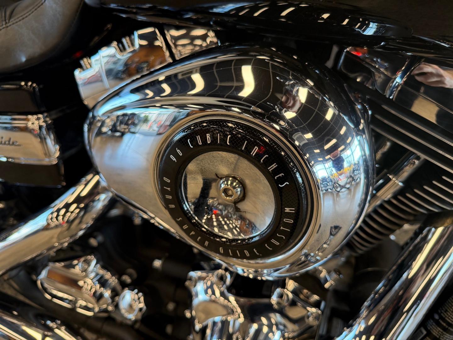 2012 HARLEY-DAVIDSON FXDC DYNA SUPER GLIDE CUSTOM CRUISER
