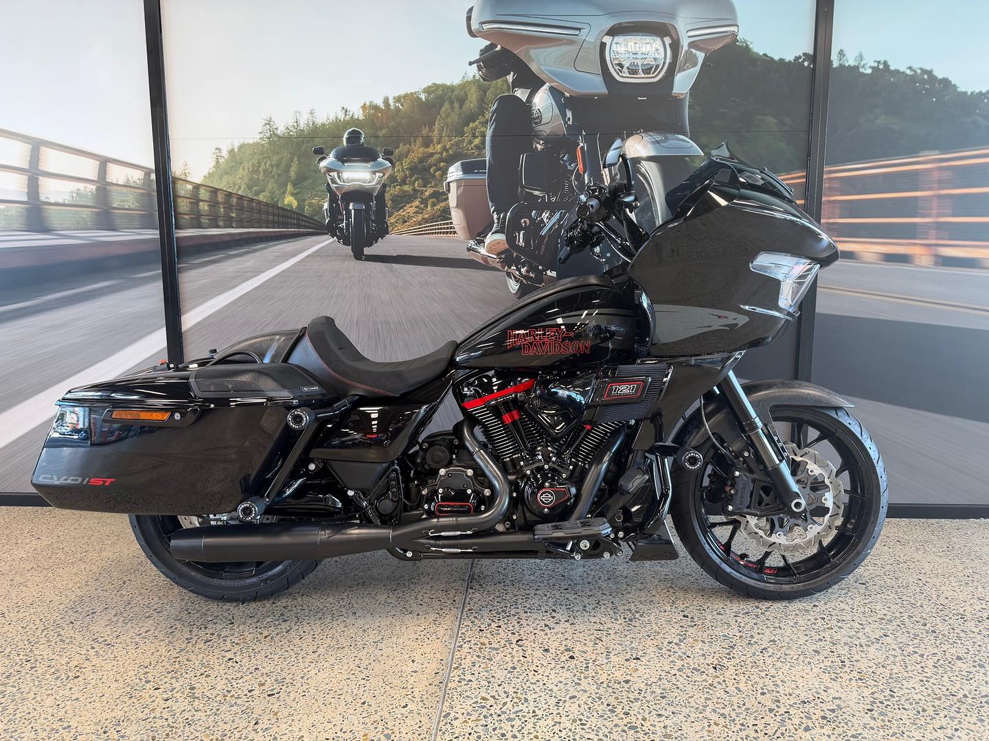 2024 HARLEY-DAVIDSON FLTRXSTSE CVO RD GLIDE ST 121 CRUISER