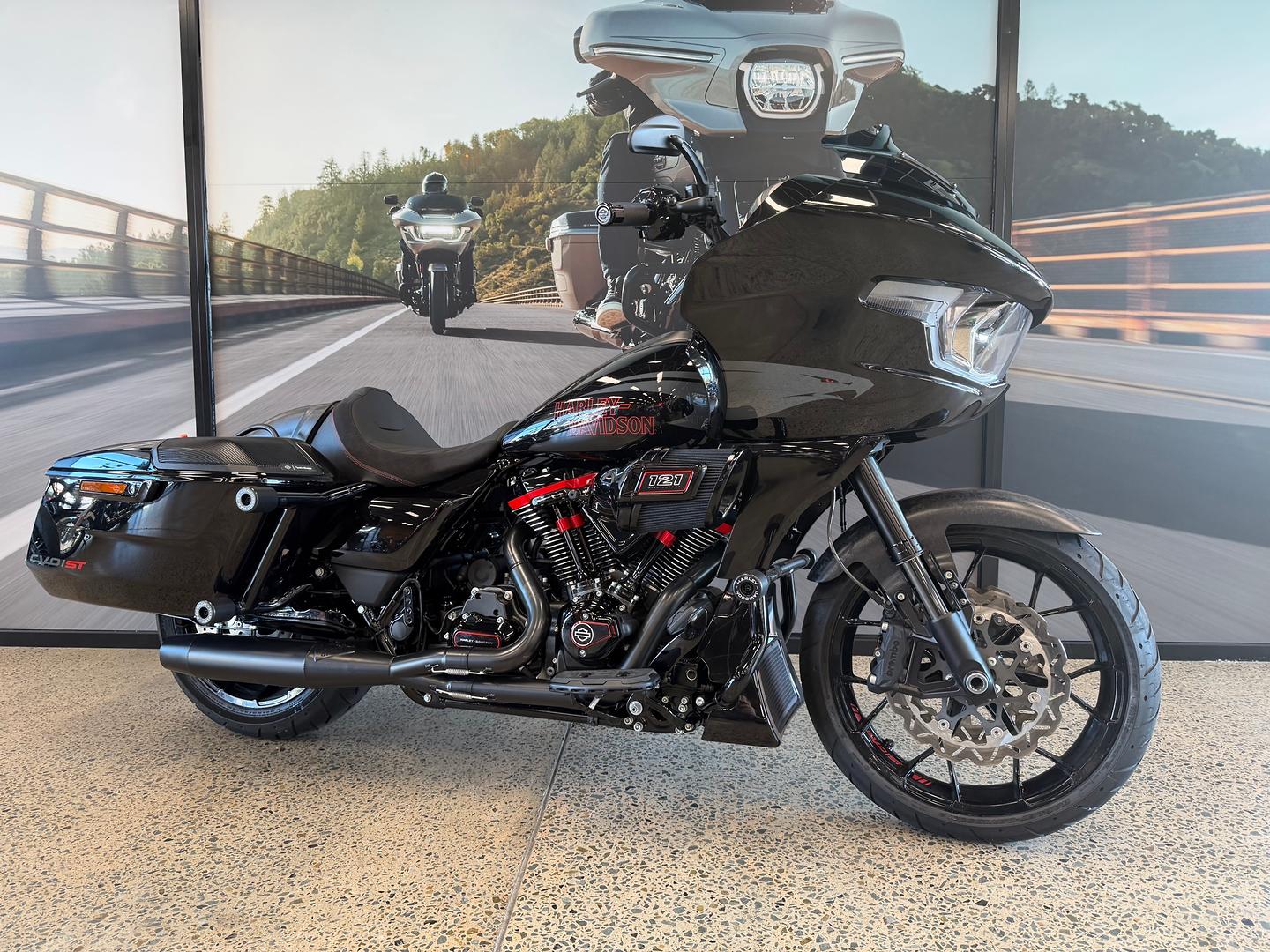 2024 HARLEY-DAVIDSON FLTRXSTSE CVO RD GLIDE ST 121 CRUISER