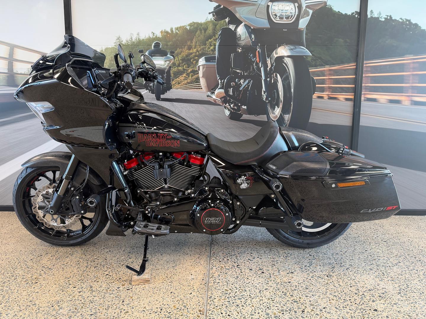 2024 HARLEY-DAVIDSON FLTRXSTSE CVO RD GLIDE ST 121 CRUISER