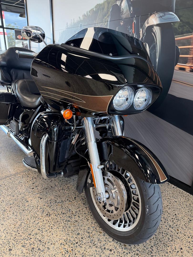 2011 HARLEY-DAVIDSON FLTRU ROAD GLIDE ULTRA CRUISER