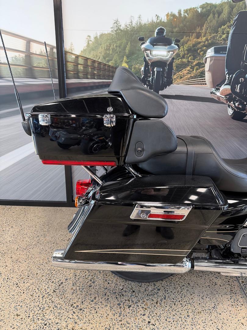 2011 HARLEY-DAVIDSON FLTRU ROAD GLIDE ULTRA CRUISER