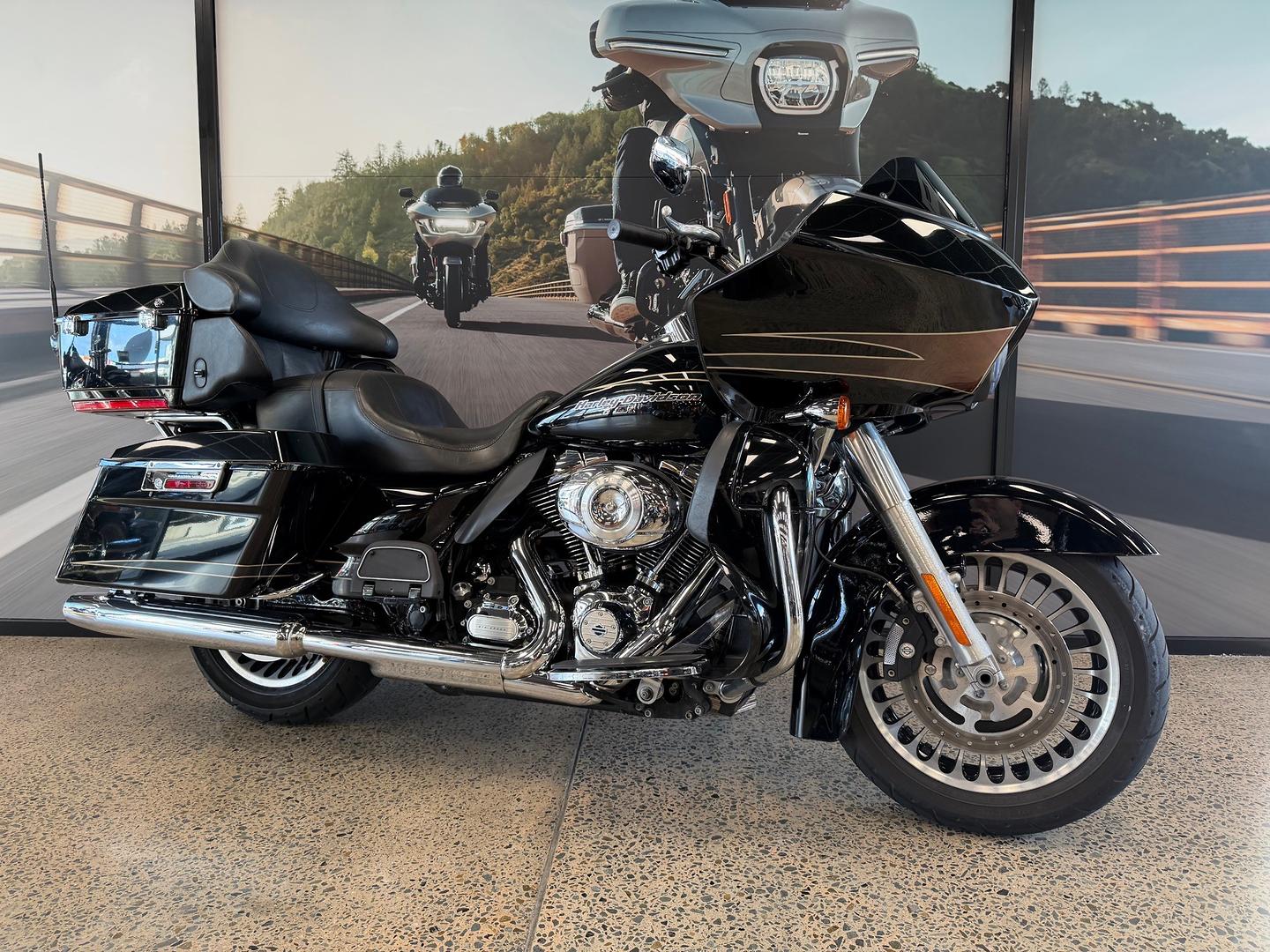 2011 HARLEY-DAVIDSON FLTRU ROAD GLIDE ULTRA CRUISER