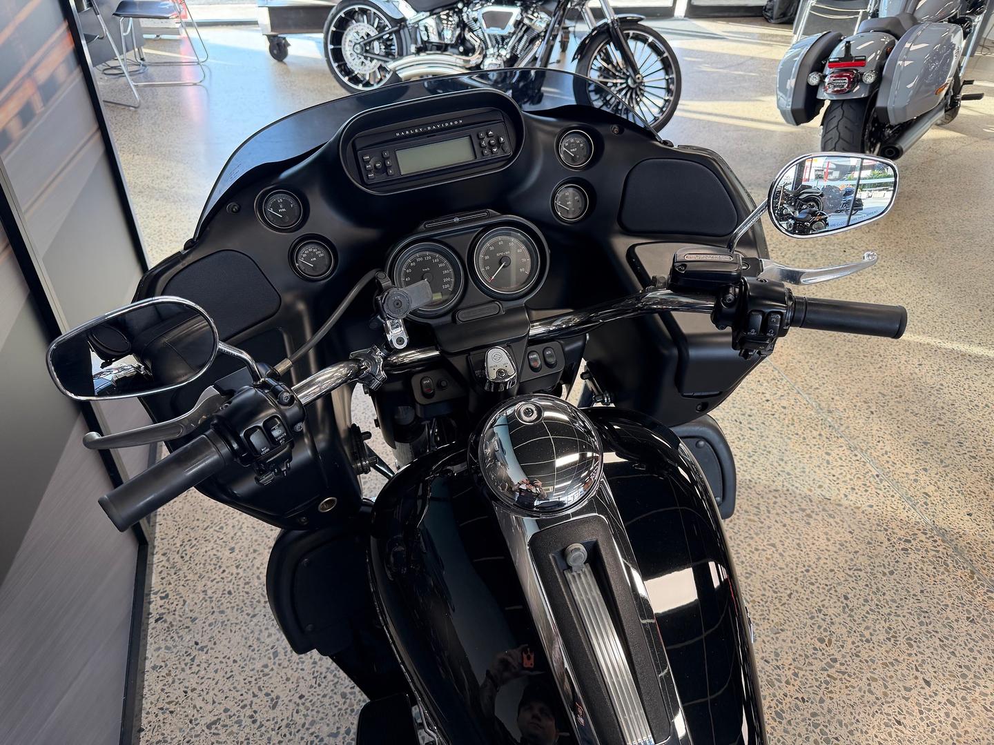 2011 HARLEY-DAVIDSON FLTRU ROAD GLIDE ULTRA CRUISER