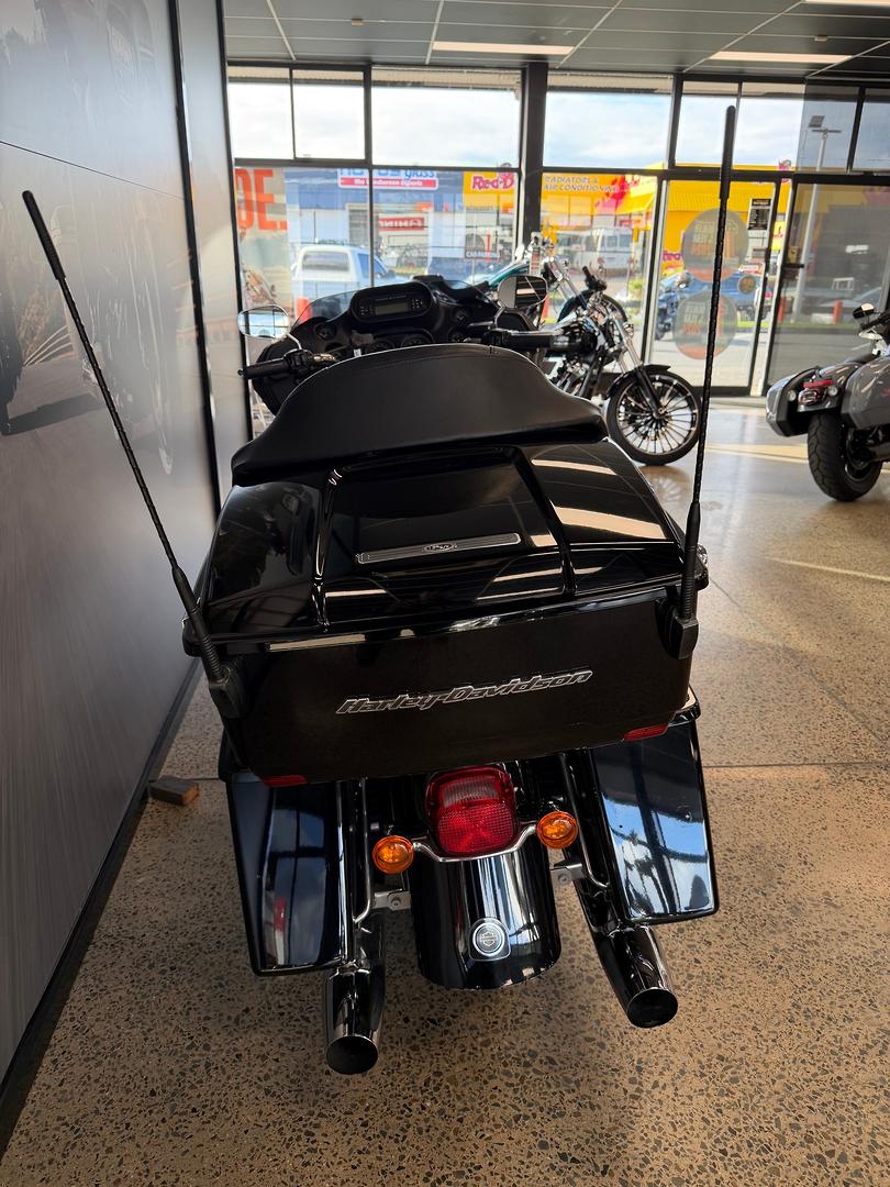 2011 HARLEY-DAVIDSON FLTRU ROAD GLIDE ULTRA CRUISER