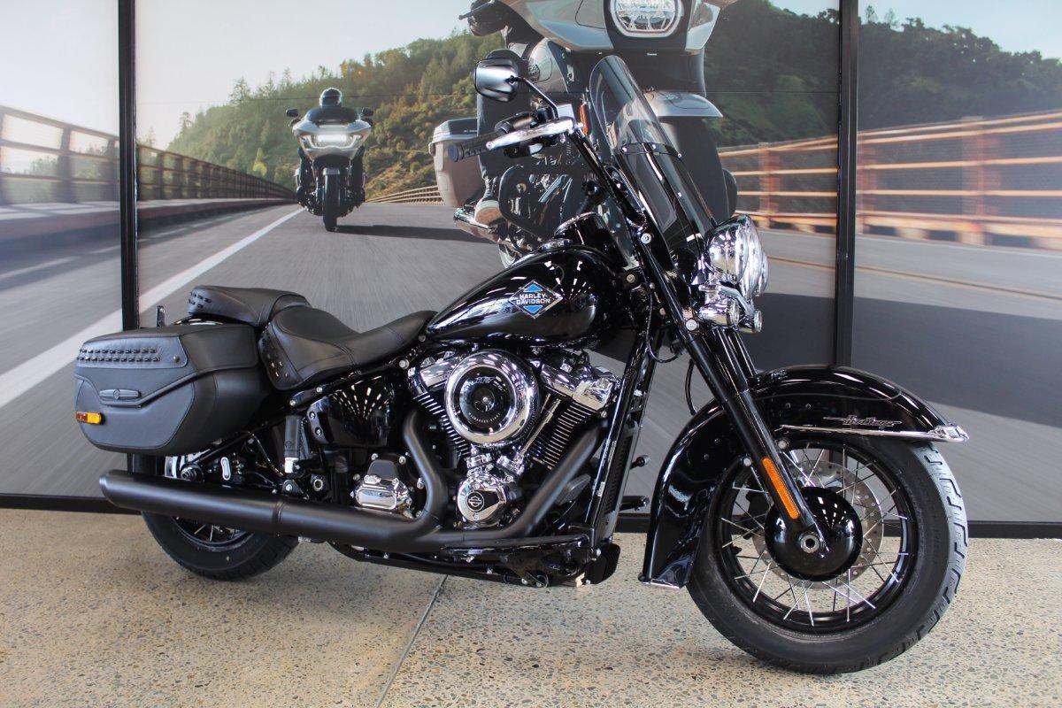 2026 HARLEY-DAVIDSON FLHC HERITAGE CLASSIC (117) CRUISER