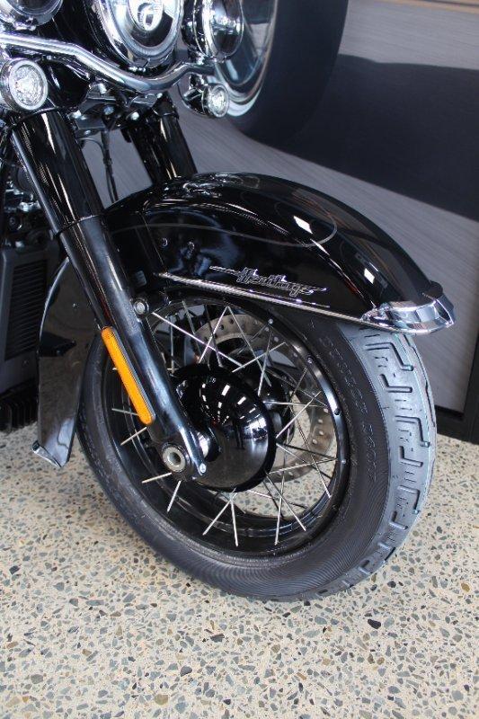 2026 HARLEY-DAVIDSON FLHC HERITAGE CLASSIC (117) CRUISER