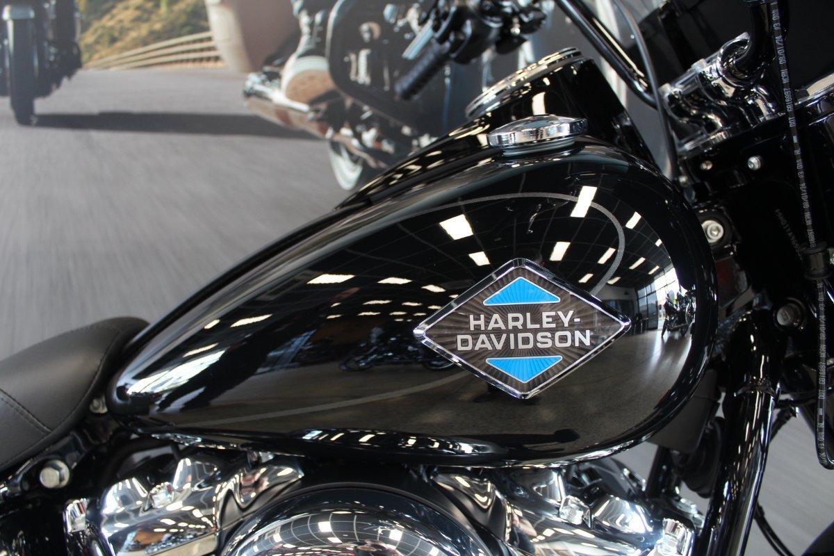 2026 HARLEY-DAVIDSON FLHC HERITAGE CLASSIC (117) CRUISER