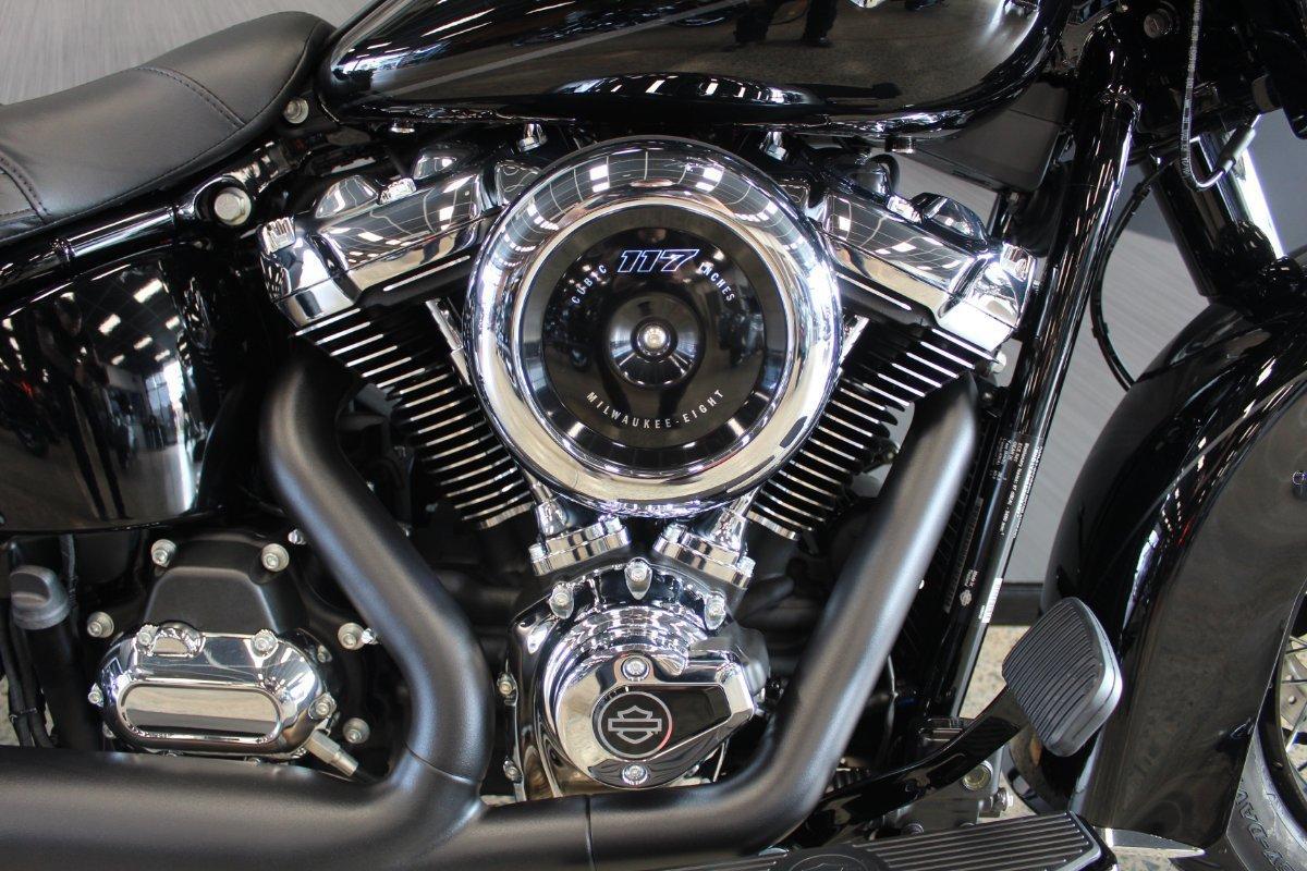 2026 HARLEY-DAVIDSON FLHC HERITAGE CLASSIC (117) CRUISER