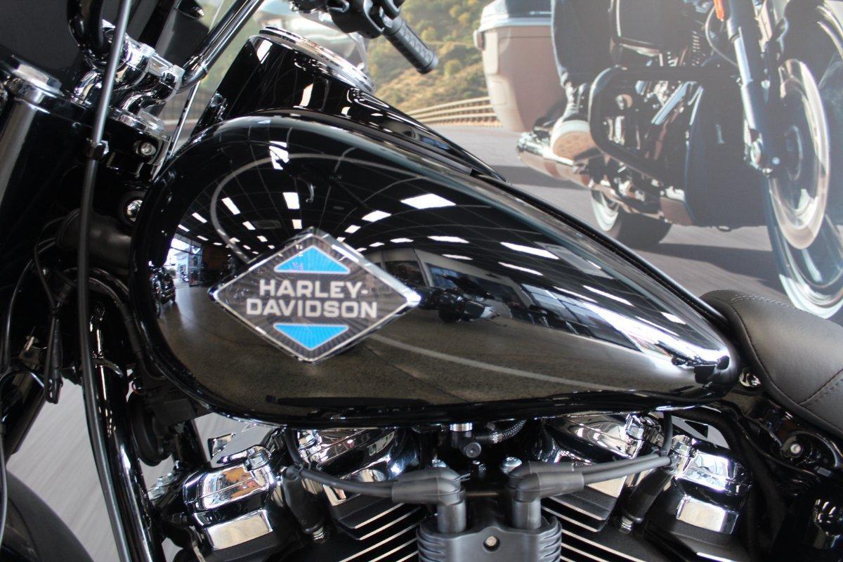 2026 HARLEY-DAVIDSON FLHC HERITAGE CLASSIC (117) CRUISER