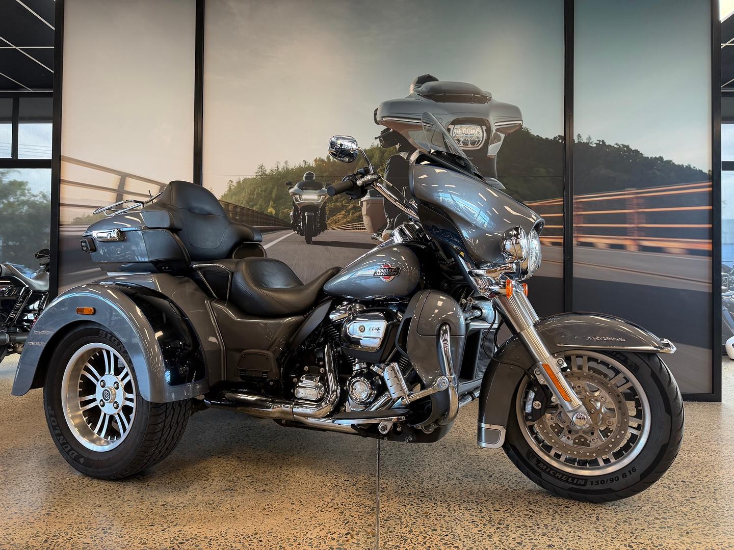 2022 HARLEY-DAVIDSON FLHTCUTG TRI GLIDE U/CLC 114 TRIKE