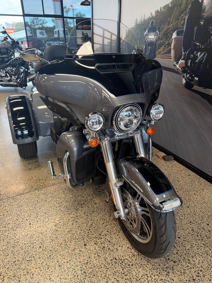 2022 HARLEY-DAVIDSON FLHTCUTG TRI GLIDE U/CLC 114 TRIKE