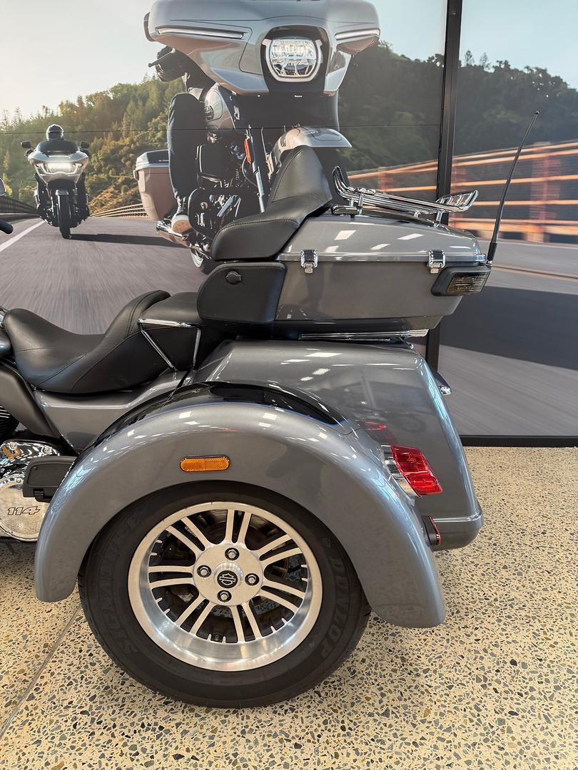 2022 HARLEY-DAVIDSON FLHTCUTG TRI GLIDE U/CLC 114 TRIKE