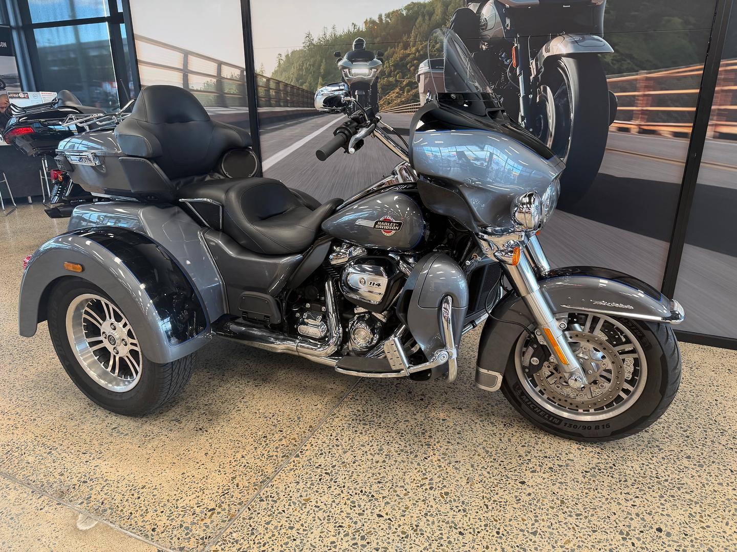 2022 HARLEY-DAVIDSON FLHTCUTG TRI GLIDE U/CLC 114 TRIKE