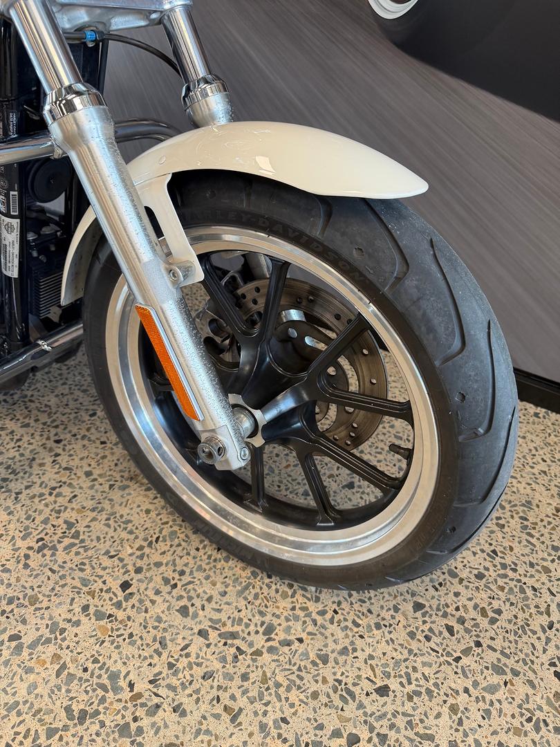2011 HARLEY-DAVIDSON XL883L SUPER LOW CRUISER