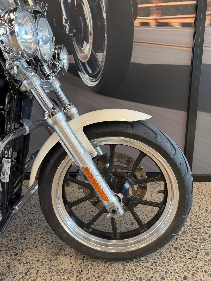 2011 HARLEY-DAVIDSON XL883L SUPER LOW CRUISER
