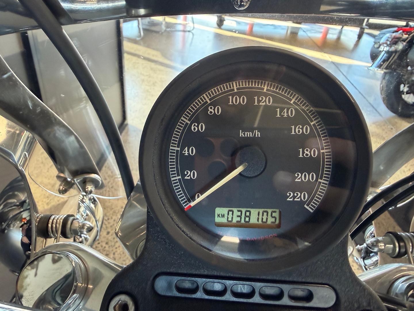 2011 HARLEY-DAVIDSON XL883L SUPER LOW CRUISER
