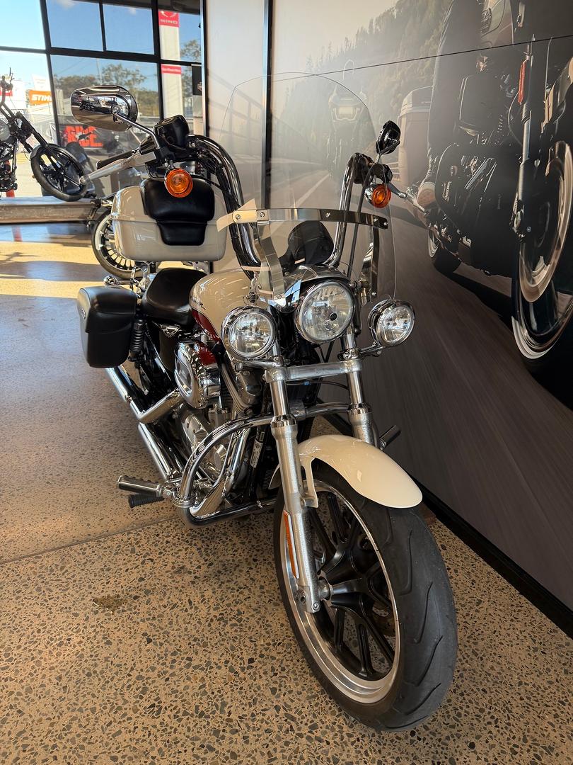 2011 HARLEY-DAVIDSON XL883L SUPER LOW CRUISER