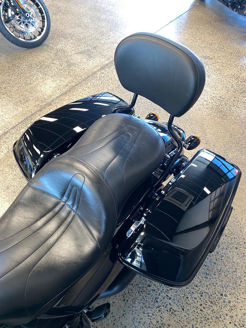 2023 HARLEY-DAVIDSON FLHRXS ROAD KING SPECIAL CRUISER