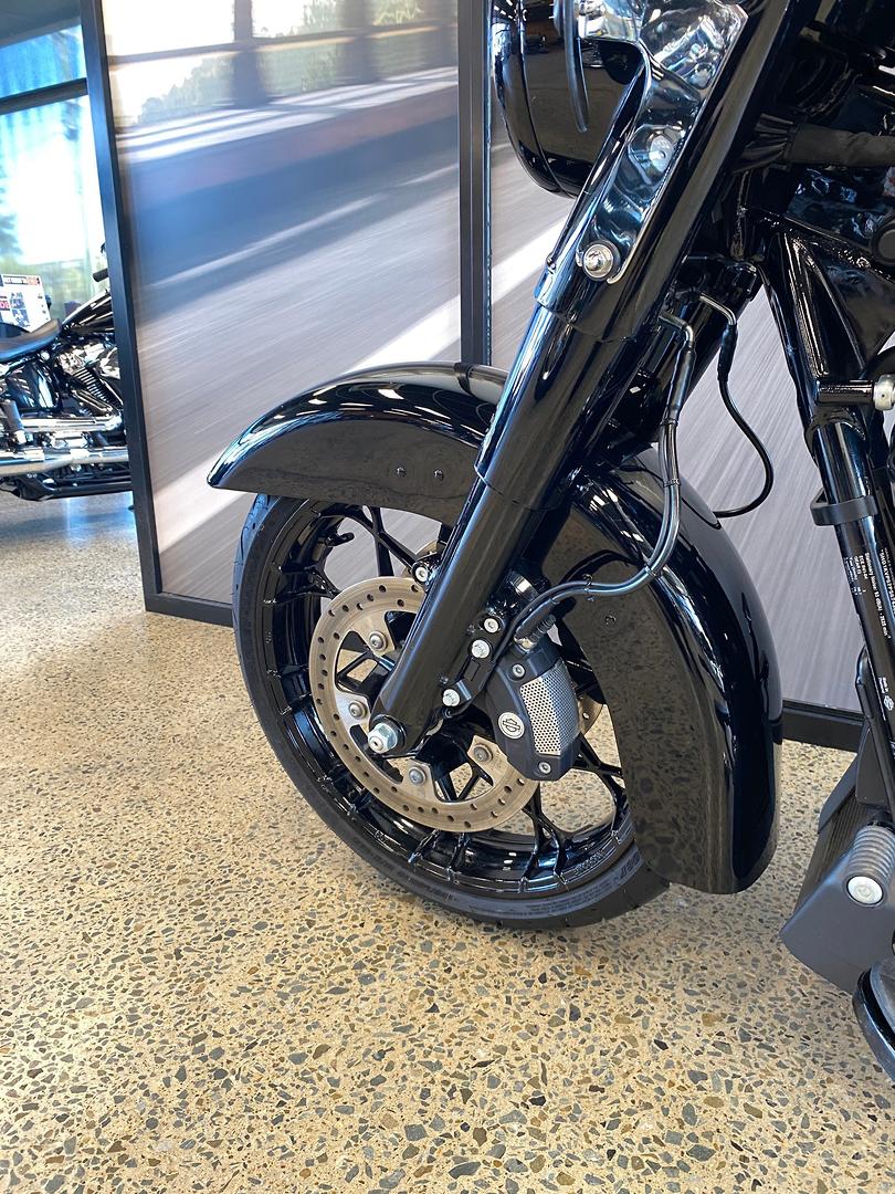 2023 HARLEY-DAVIDSON FLHRXS ROAD KING SPECIAL CRUISER