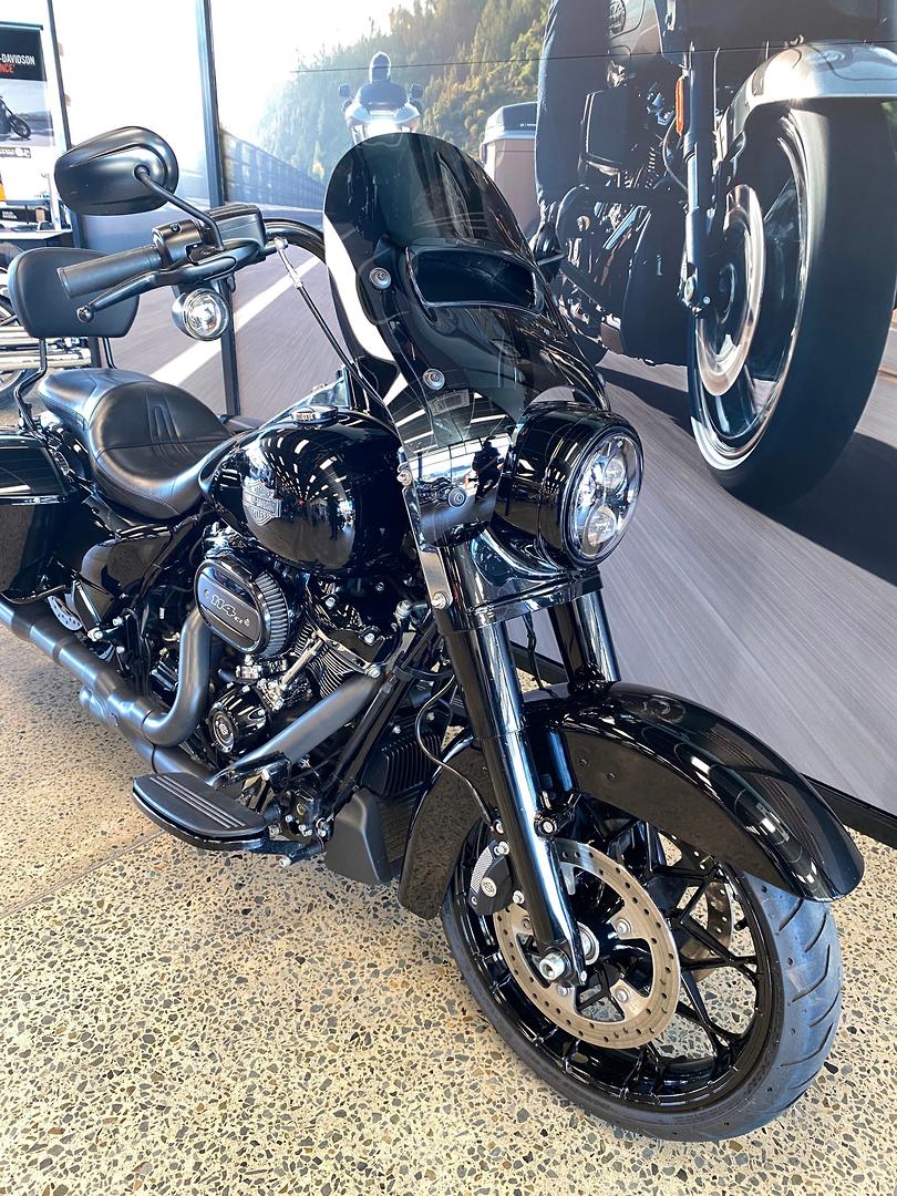 2023 HARLEY-DAVIDSON FLHRXS ROAD KING SPECIAL CRUISER