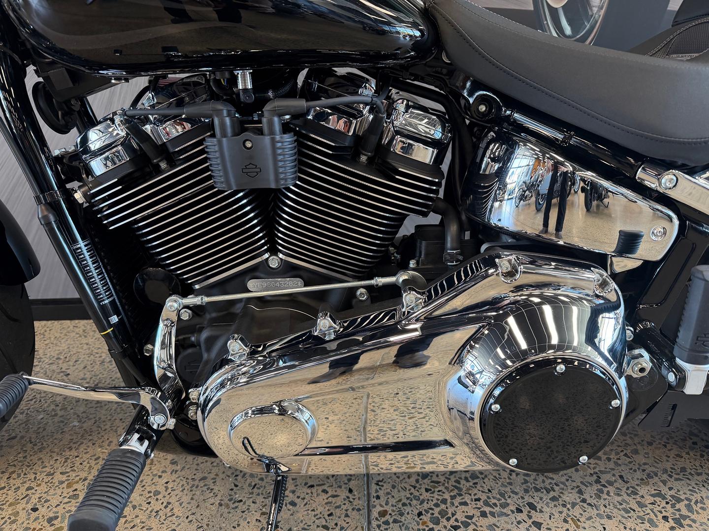 2025 HARLEY-DAVIDSON FXBR BREAKOUT (117) CRUISER