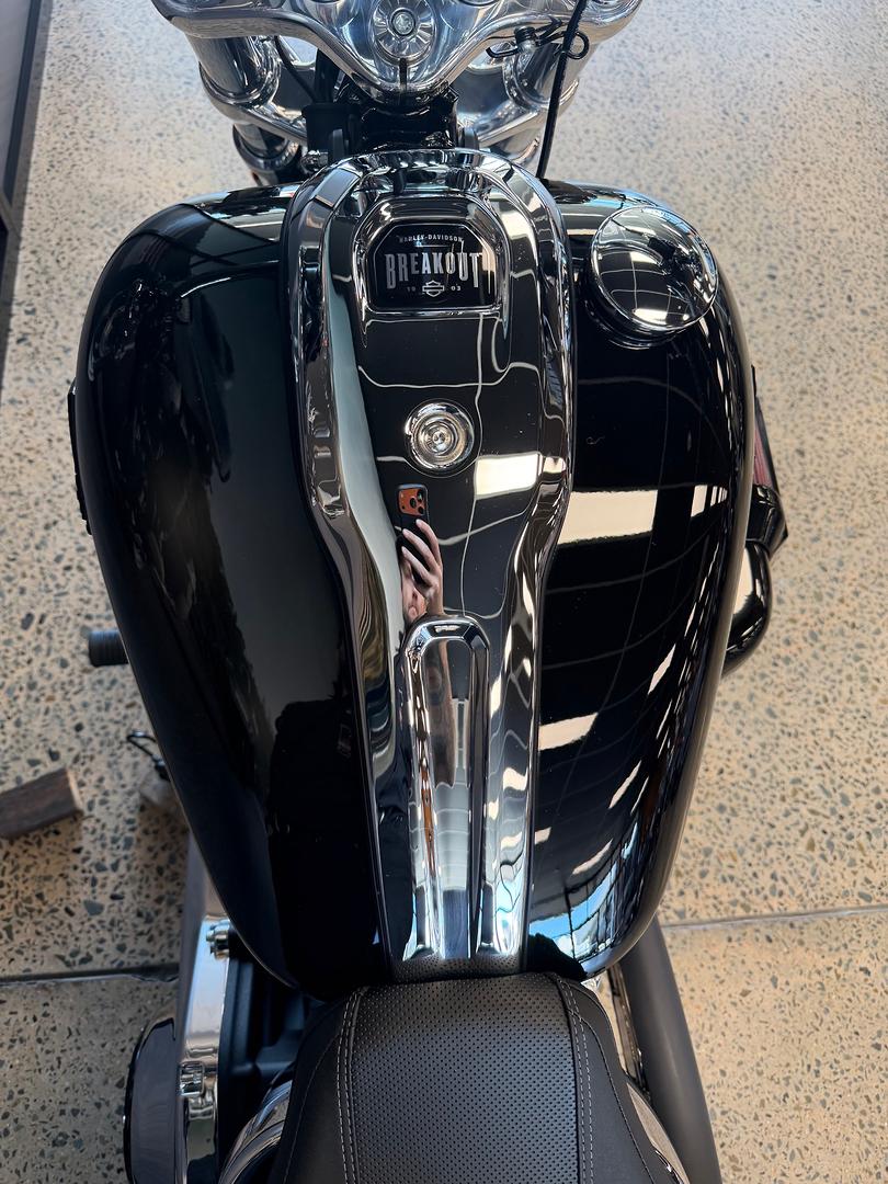 2025 HARLEY-DAVIDSON FXBR BREAKOUT (117) CRUISER