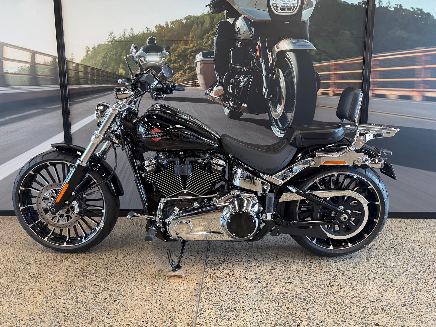 2025 HARLEY-DAVIDSON FXBR BREAKOUT (117) CRUISER