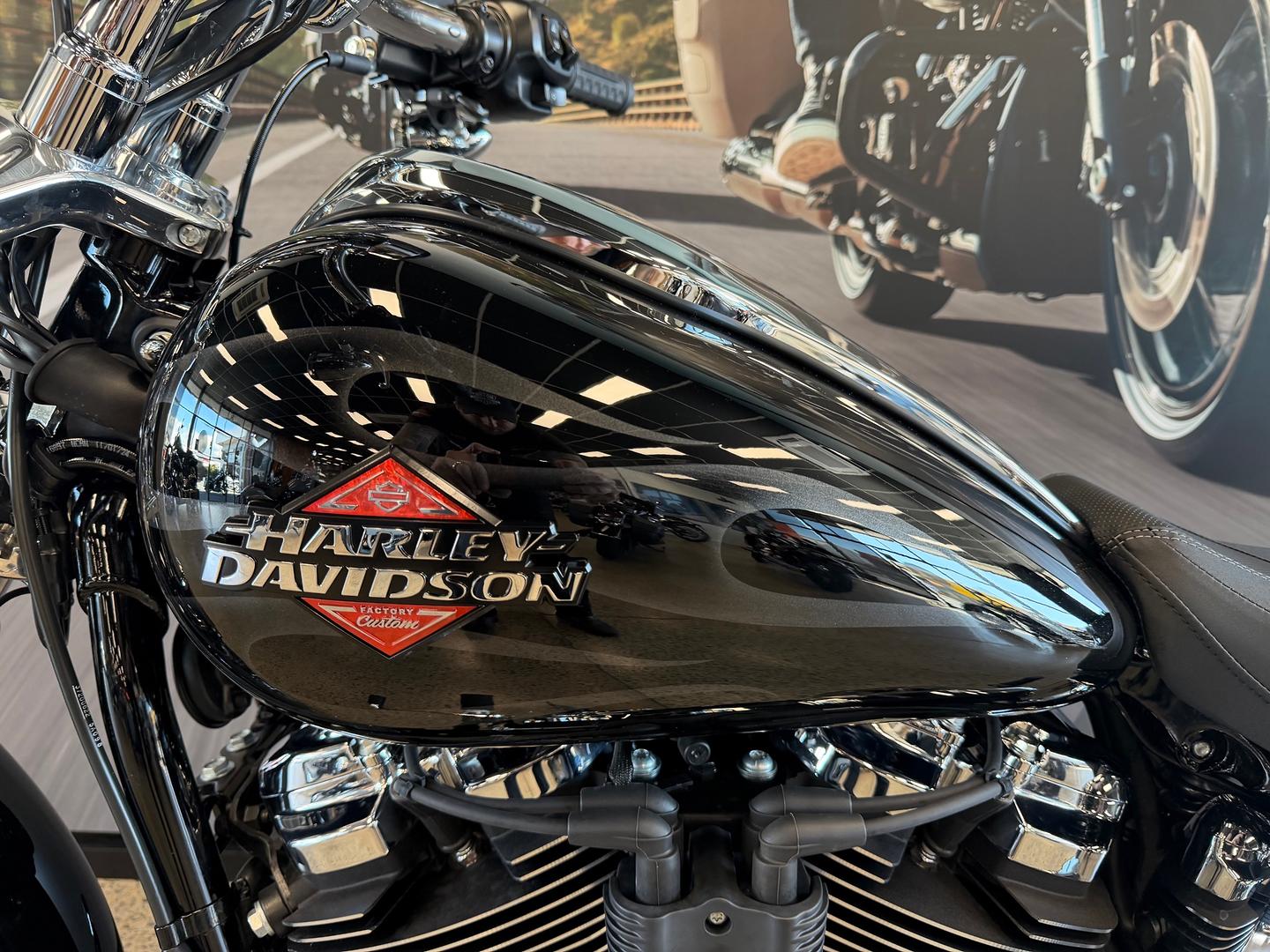 2025 HARLEY-DAVIDSON FXBR BREAKOUT (117) CRUISER