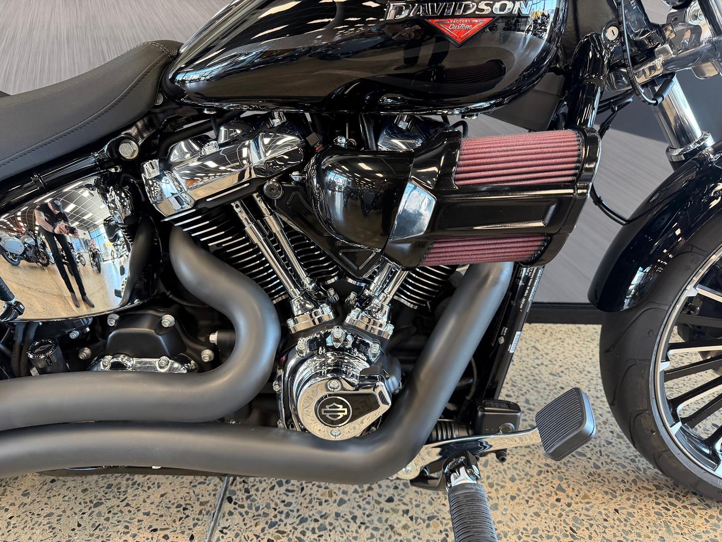 2025 HARLEY-DAVIDSON FXBR BREAKOUT (117) CRUISER